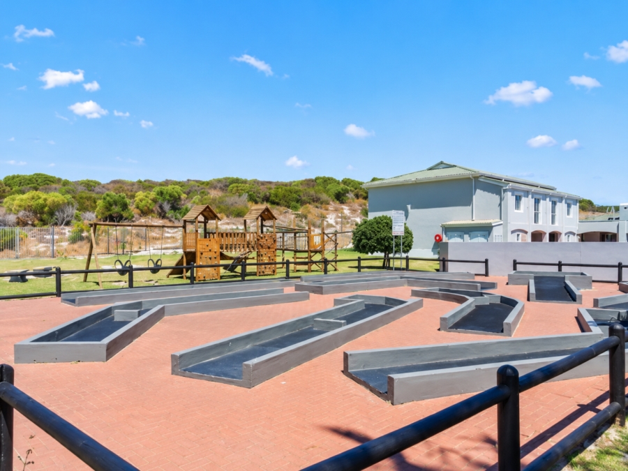1 Bedroom Property for Sale in Bloubergstrand Western Cape
